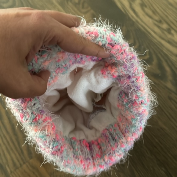 Children’s place kids large pom pom winter beanie in confetti pattern soft - Picture 3 of 5